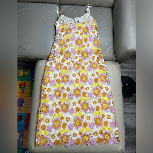 Zara Women’s Crochet Floral Midi Dress (Vogue’s Choice) - Size M - Picture 10 of 14